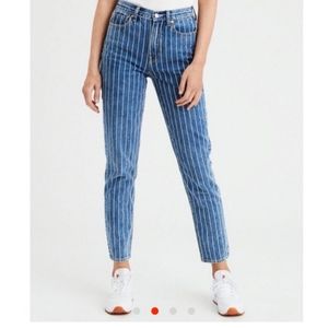 American Eagle Mom Jeans